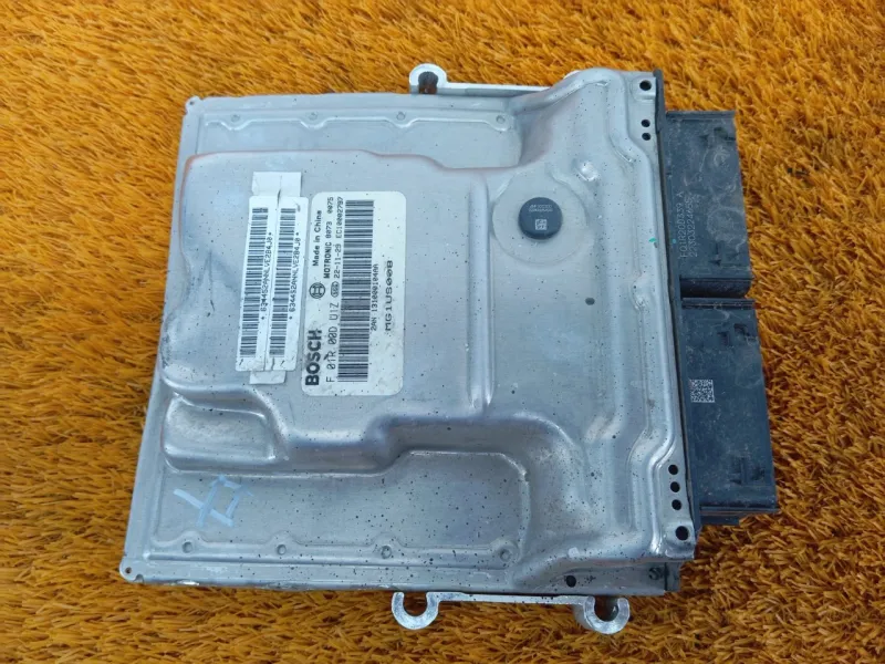 Блок управления двигателем