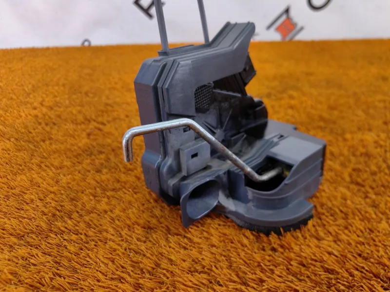 Замок двери