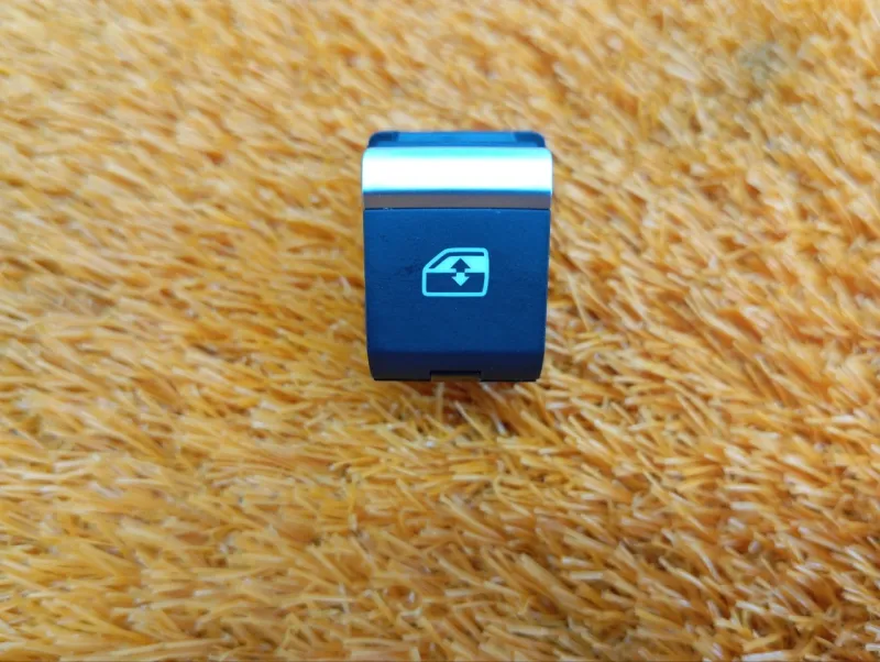 Кнопка стеклоподъемника