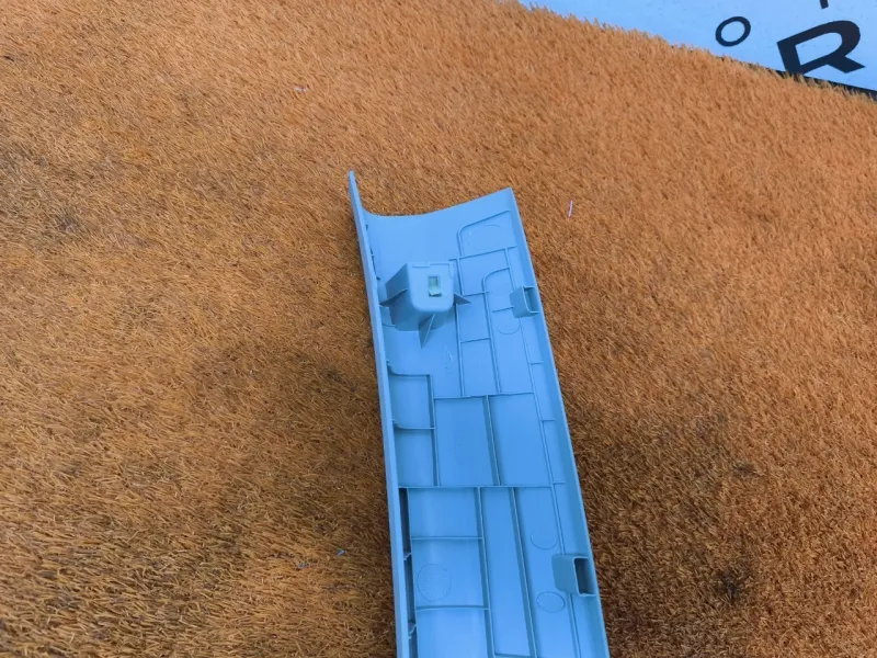 Накладка на стойку кузова