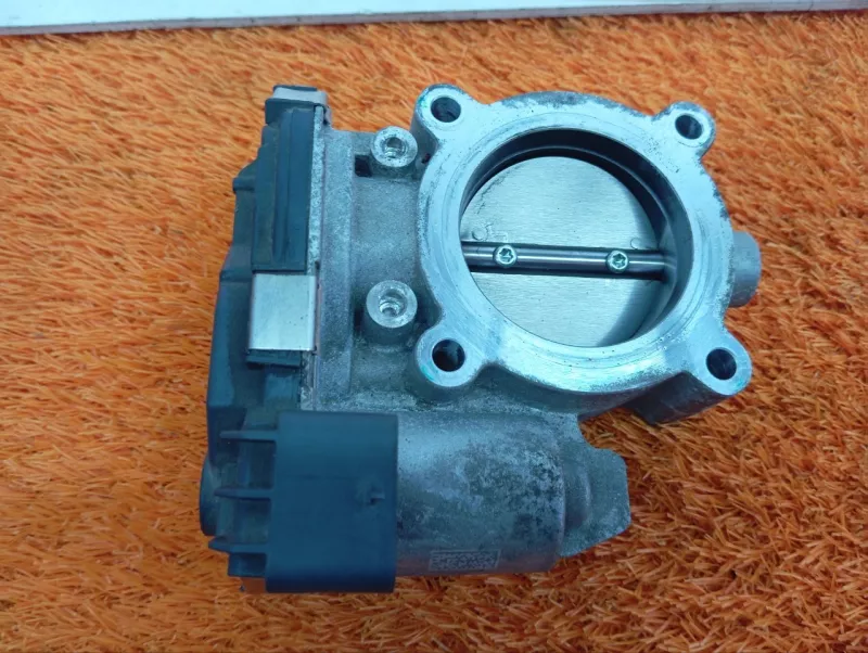 Дроссельная заслонка