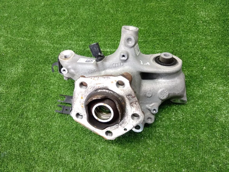 Кулак поворотный