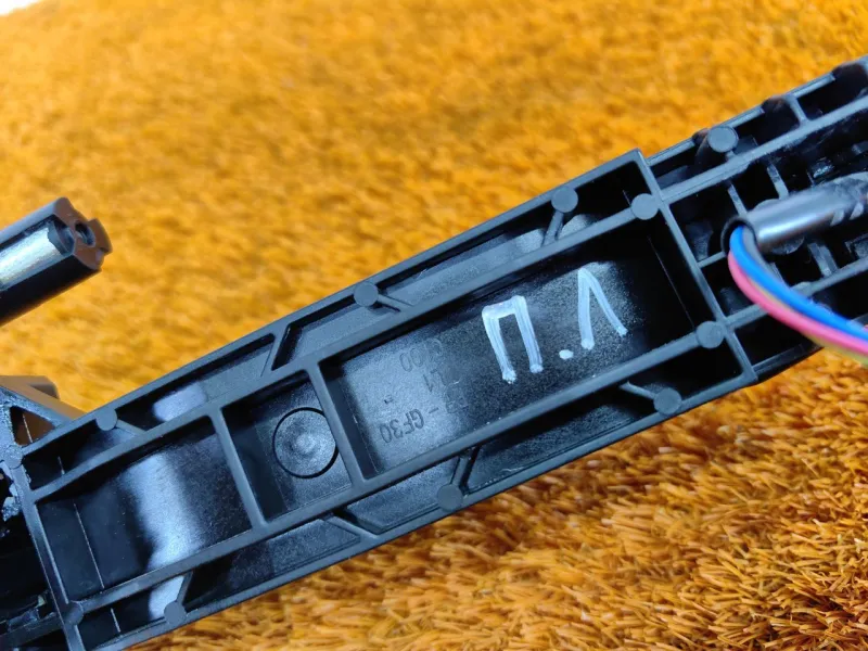 Ручка двери наружняя