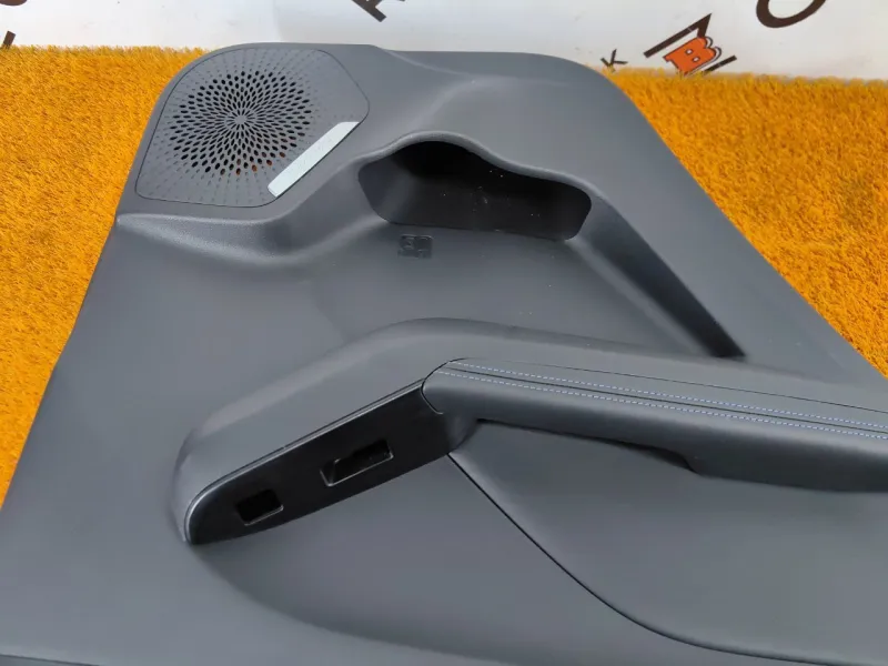 Обшивка двери