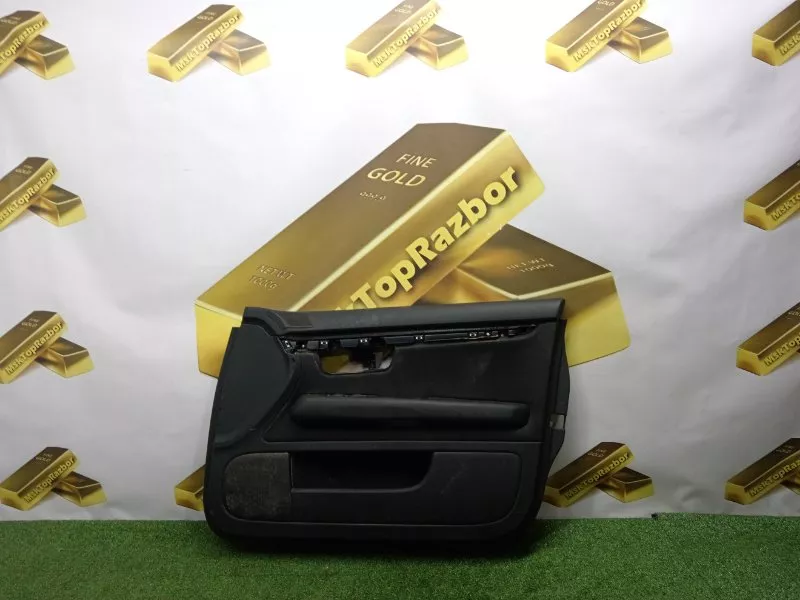 Обшивка двери Audi A4 2005 8E1867106В B6, передняя правая