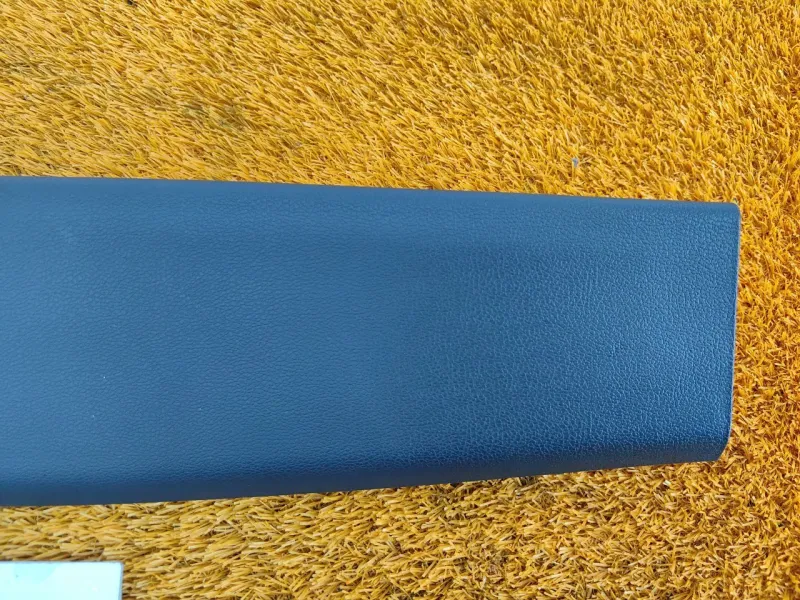 Накладка крышки багажника