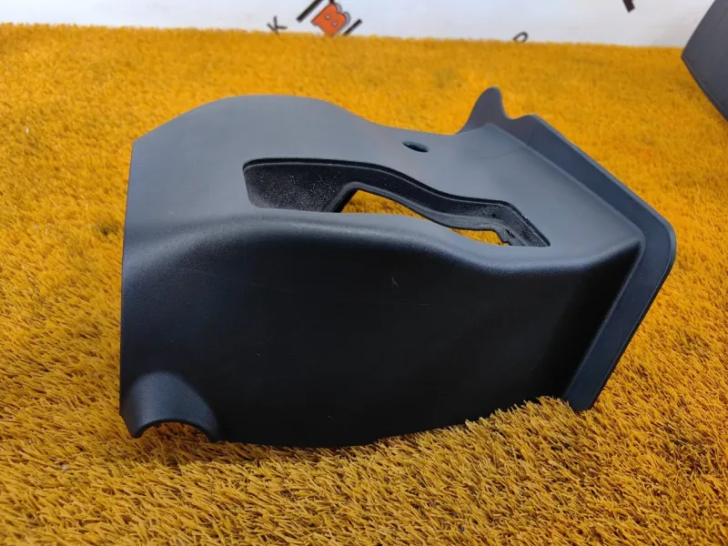 Кожух рулевой колонки