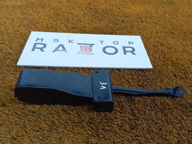 Ограничитель двери