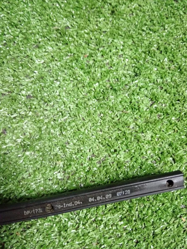 Уплотнитель стекла двери