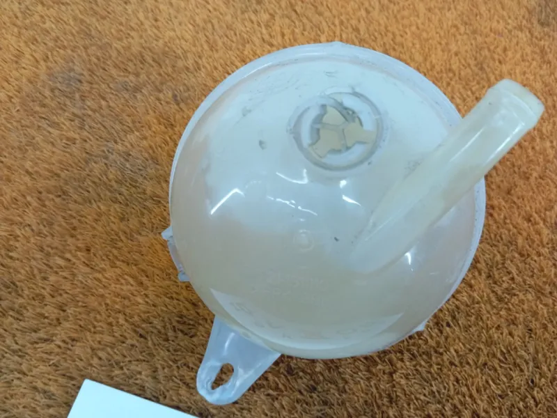 Бачок расширительный