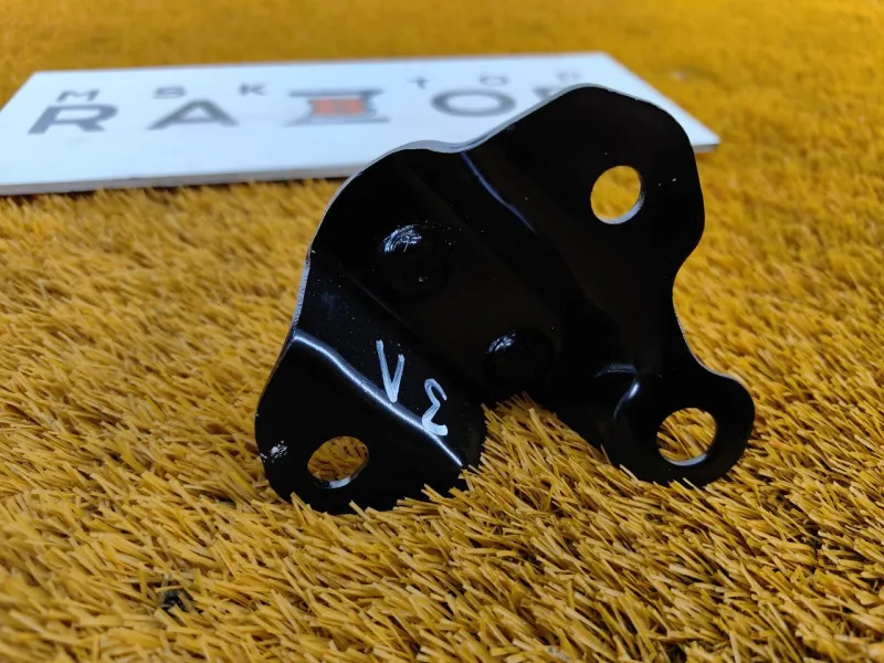 Крепление сиденья