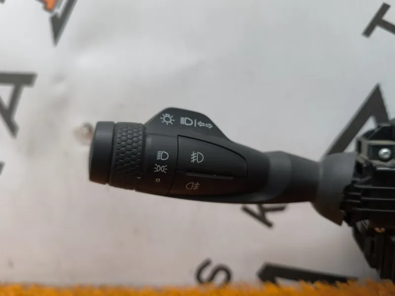 Подрулевой переключатель