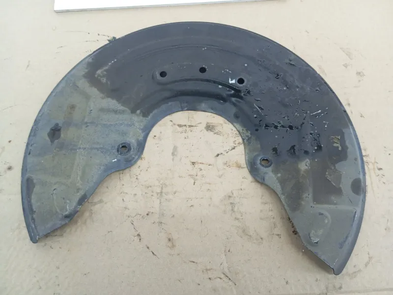 Пыльник тормозного диска