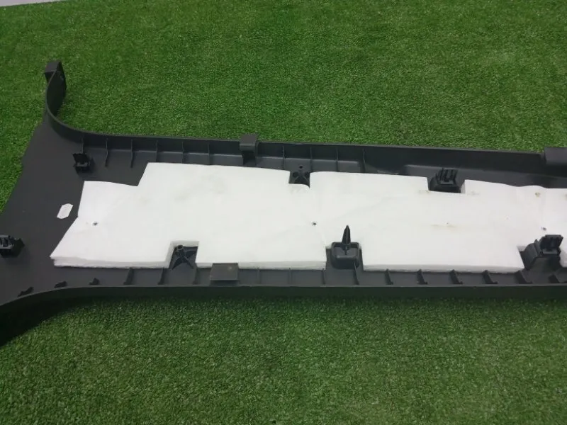 Обшивка центральной стойки