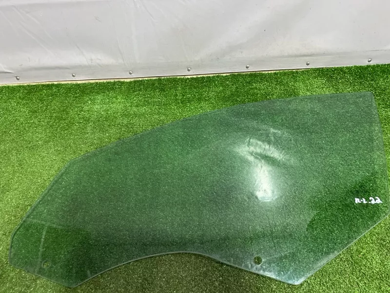 Стекло двери BMW 5-Series 2010 51337182109 F10, переднее левое