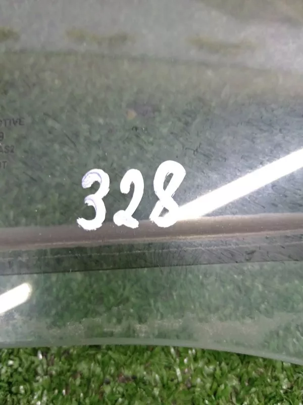 Стекло двери BMW 5-Series 2011 51357182125 F10, заднее левое