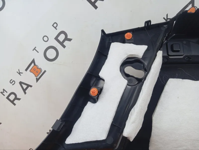 Обшивка багажника