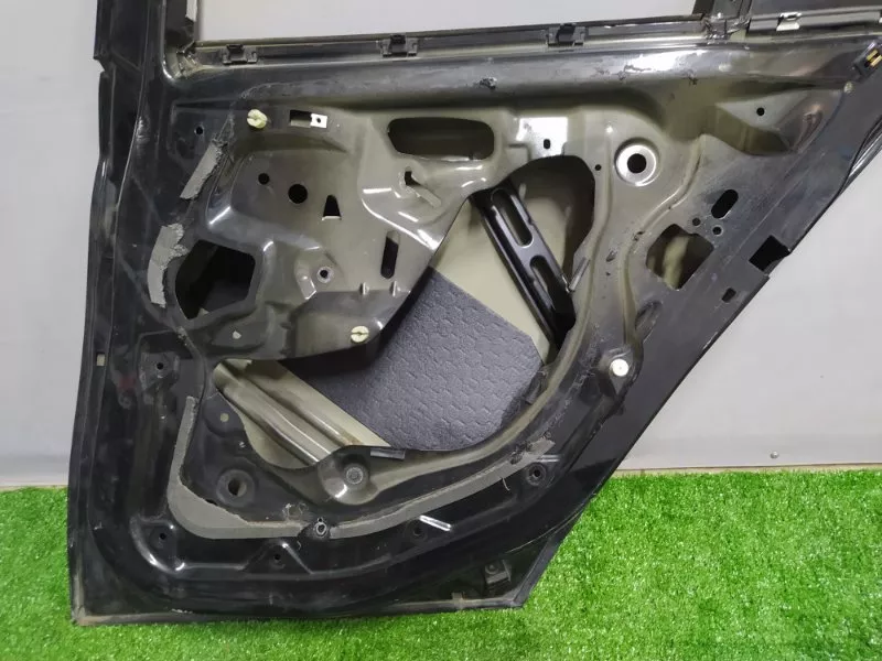 Дверь BMW 1-Series 2005 41527191018 E87, задняя правая