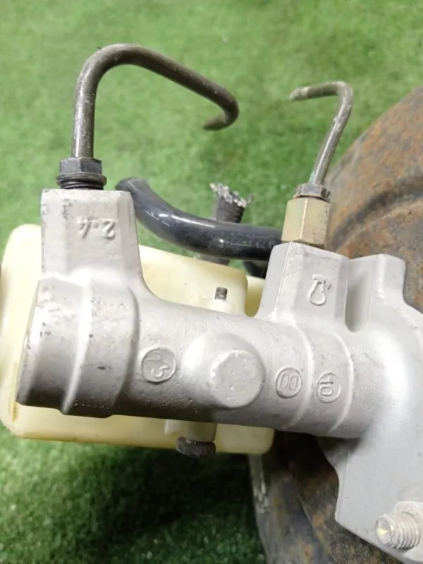 Главный тормозной цилиндр