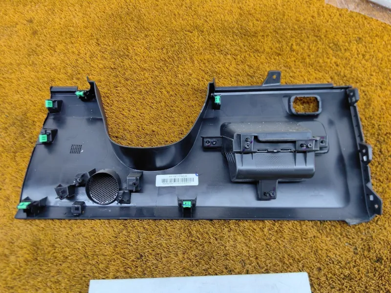 Накладка на торпедо