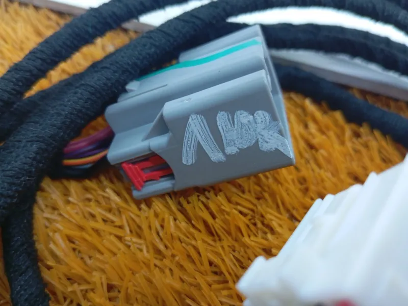 Проводка люка