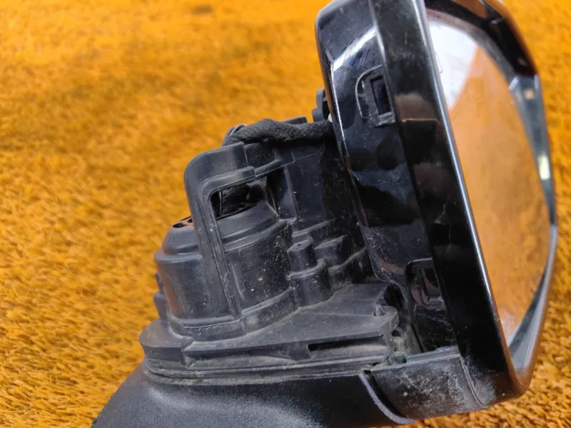 Зеркало боковое