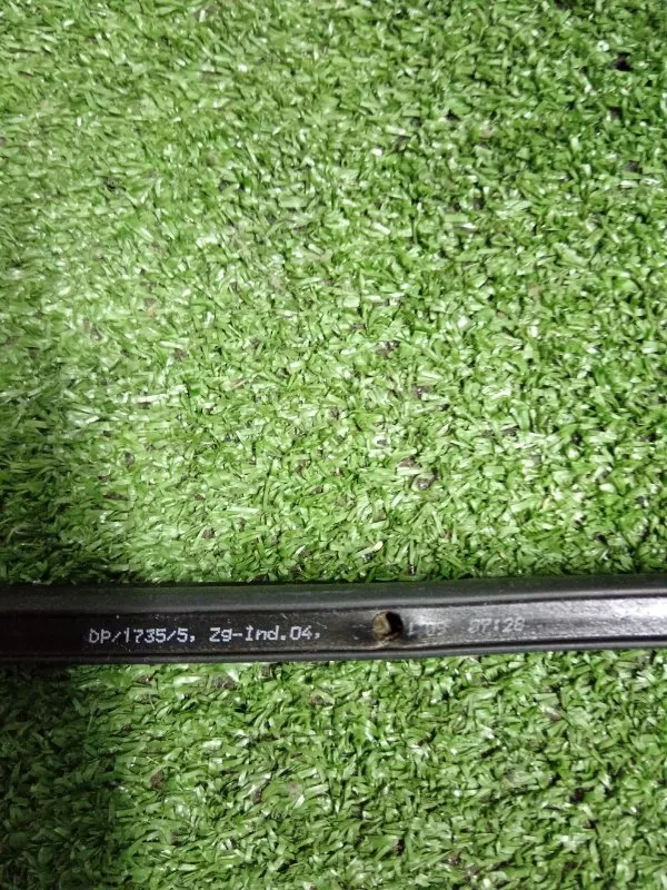 Уплотнитель стекла двери