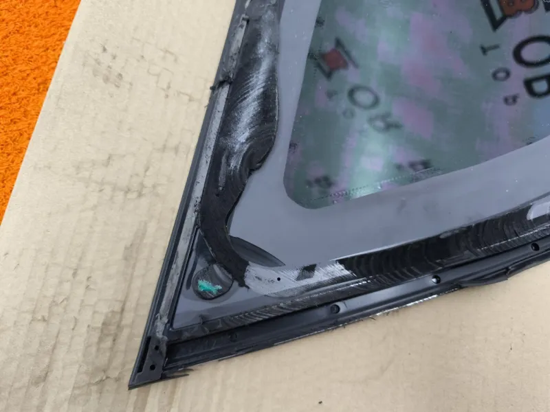 Форточка задняя