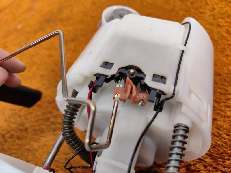 Бензонасос