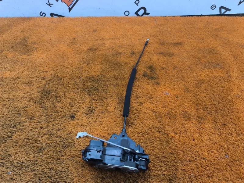 Замок двери