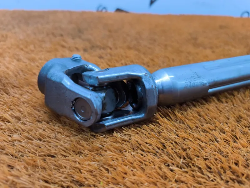 Рулевой карданчик