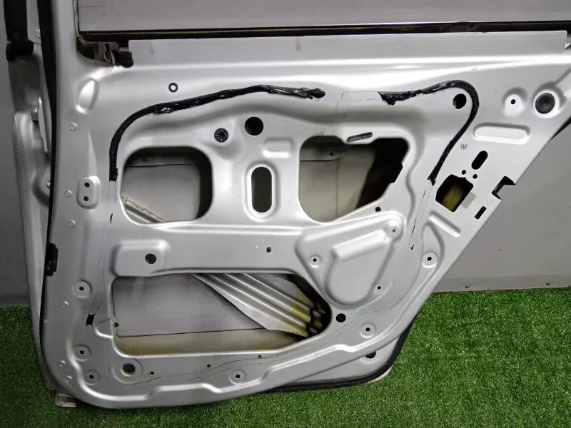Дверь BMW 5-Series 2011 41007206114 F10, задняя правая