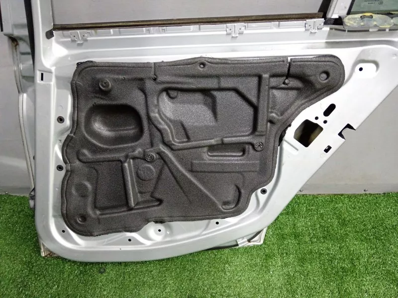 Дверь BMW 3-Series 2007 41007203676 E91, задняя правая