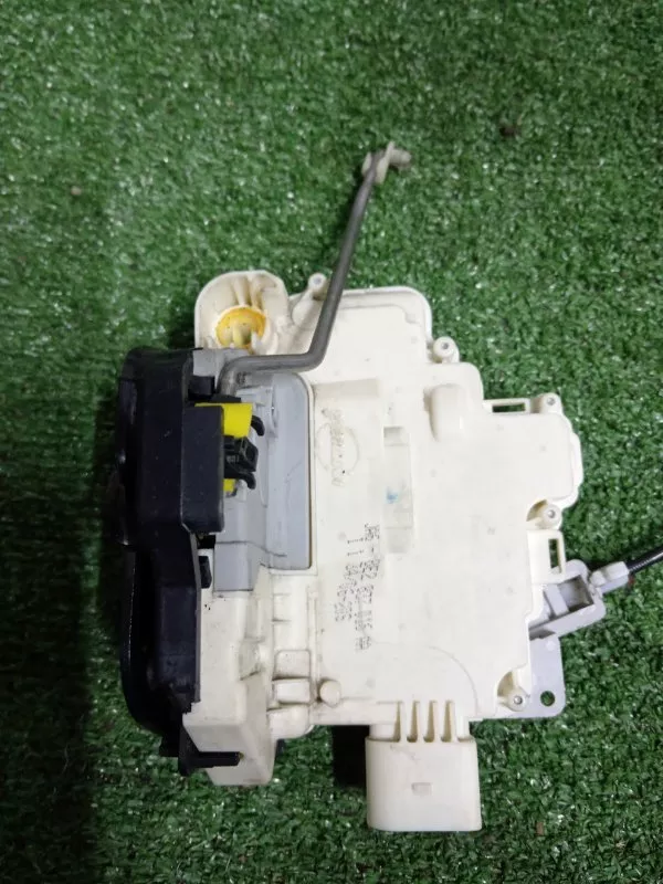 Замок двери