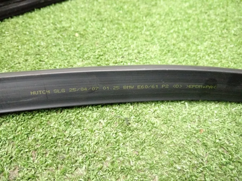 Уплотнитель двери