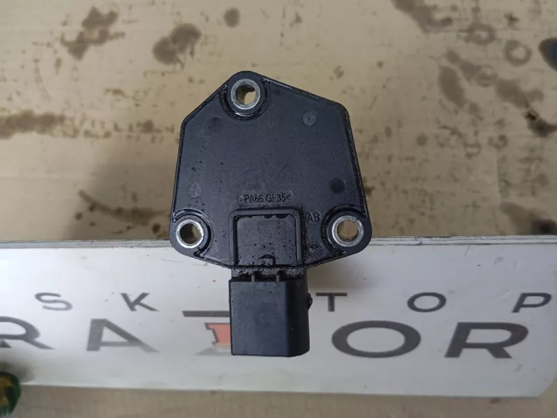 Датчик уровня масла в двигателе BMW 5-Series 2019 12618638755 G30 B47D20A