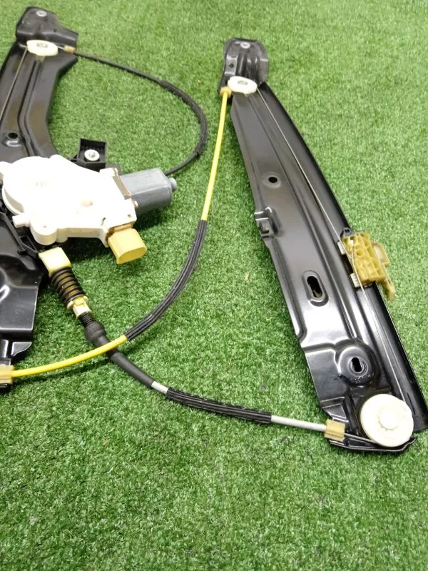 Стеклоподъемник BMW 7-Series 2010 51337182106 F02, передний правый