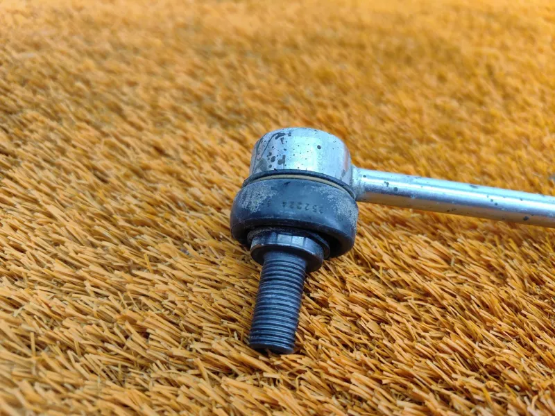 Стойка стабилизатора