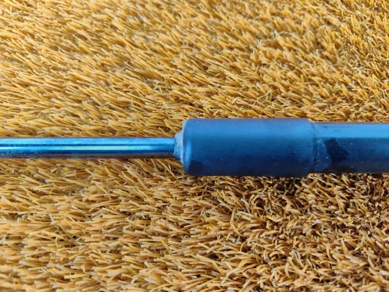 Амортизатор крышки багажника