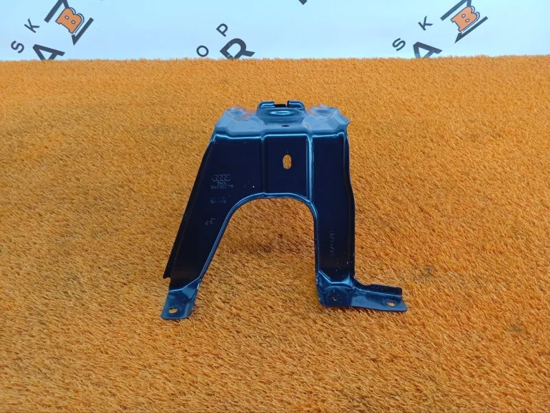 Крепление запасного колеса