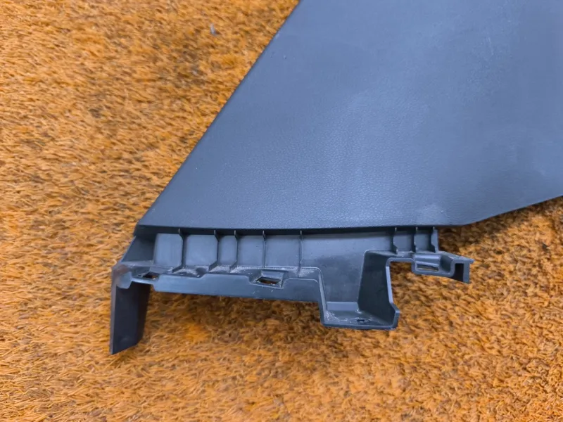 Накладка на стойку кузова