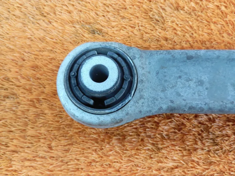 Рычаг подвески