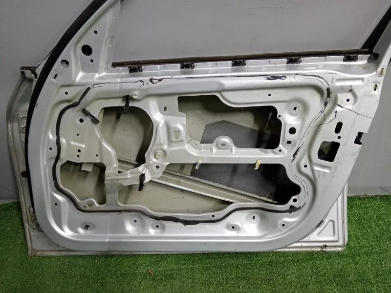 Дверь BMW 3-Series 2005 41007203644 E90, передняя правая