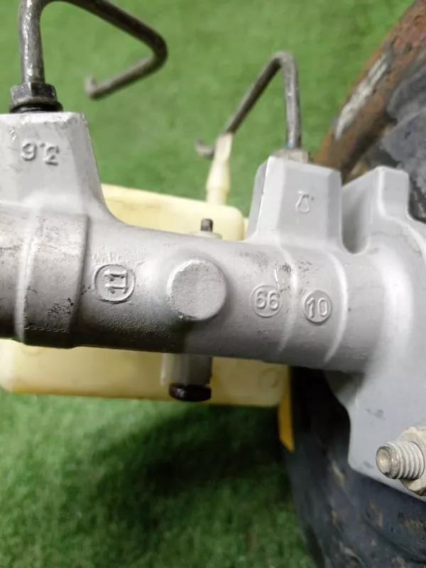 Главный тормозной цилиндр