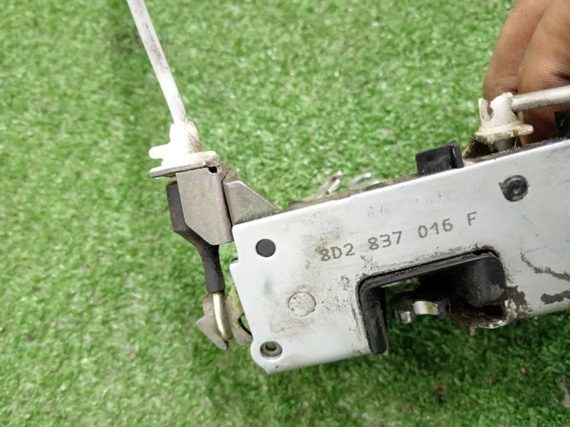 Замок двери