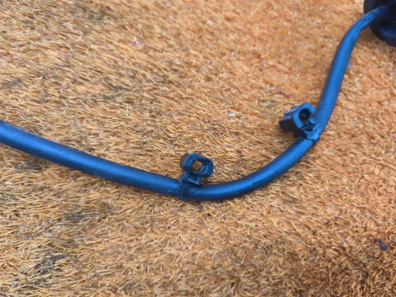 Проводка датчика ABS