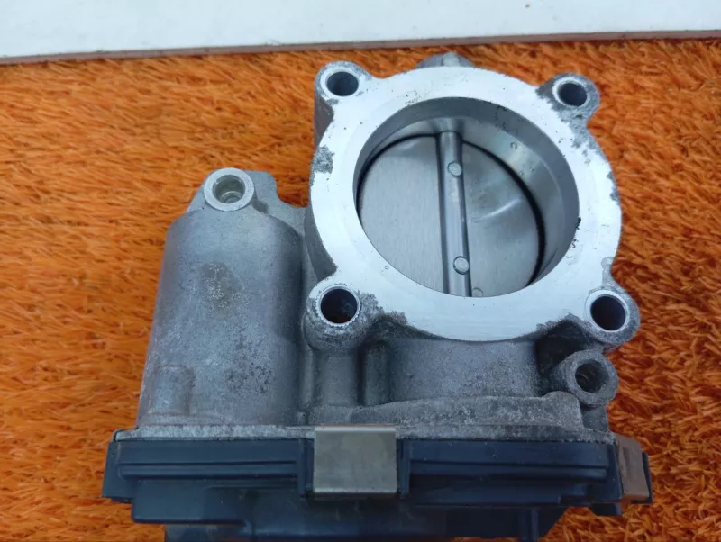 Дроссельная заслонка