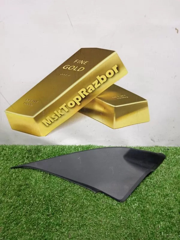 Уголок двери