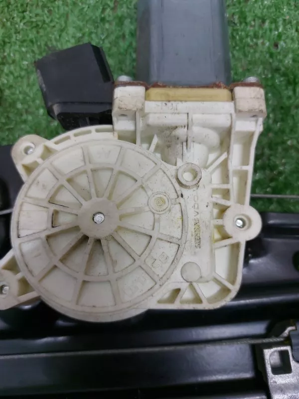 Стеклоподъемник BMW 5-Series 2007 51357184746 E60/E61, задний правый