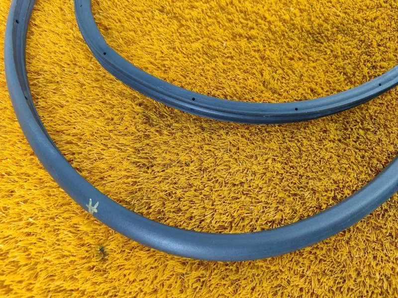 Уплотнитель двери